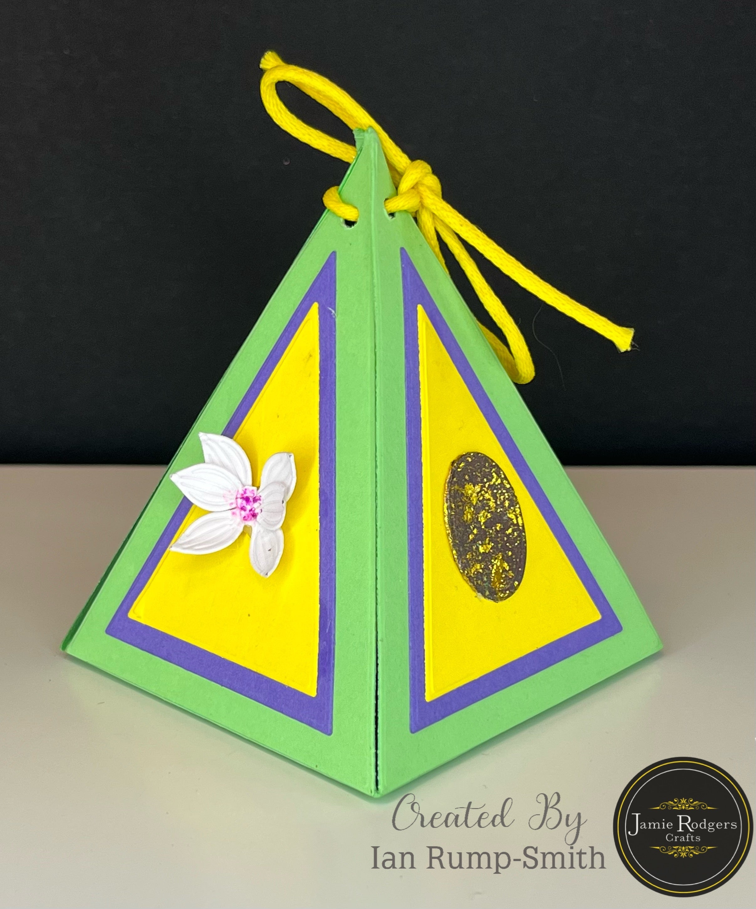 Jamie Rodgers Crafts Plain Isosceles Triangle Die Set