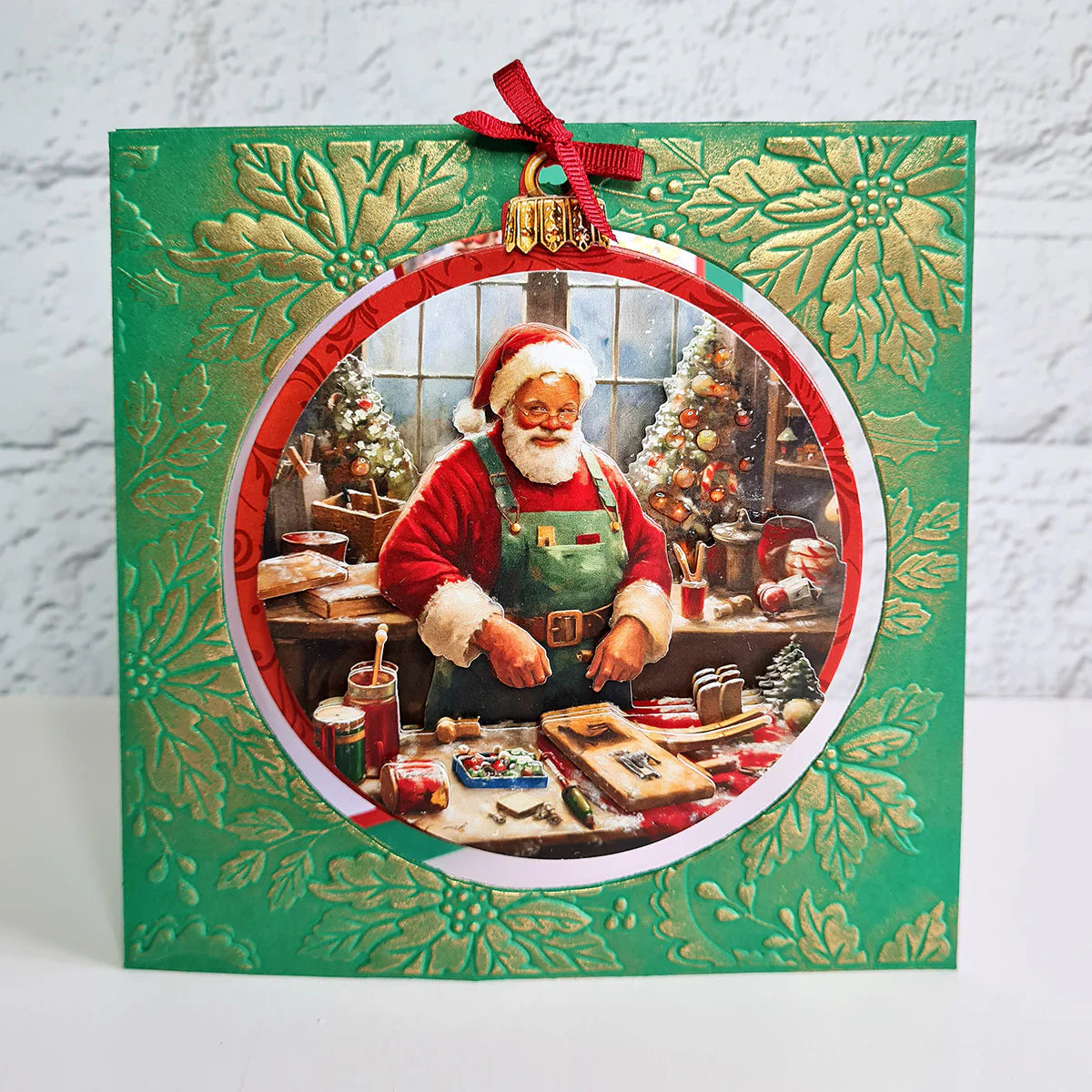 Die Cut Decoupage – Santa's Workshop Bauble (pack of 3)