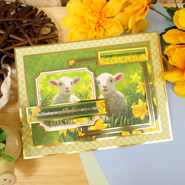 In the Countryside Luxury Topper Collection