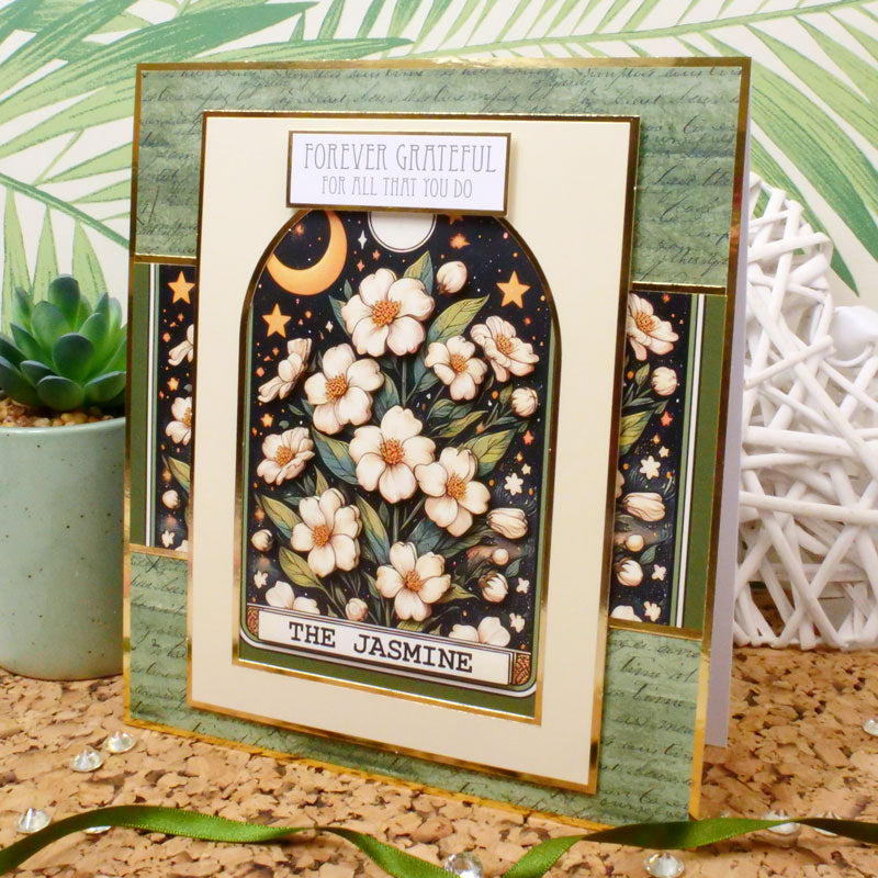 The Little Book of Floral Tarot