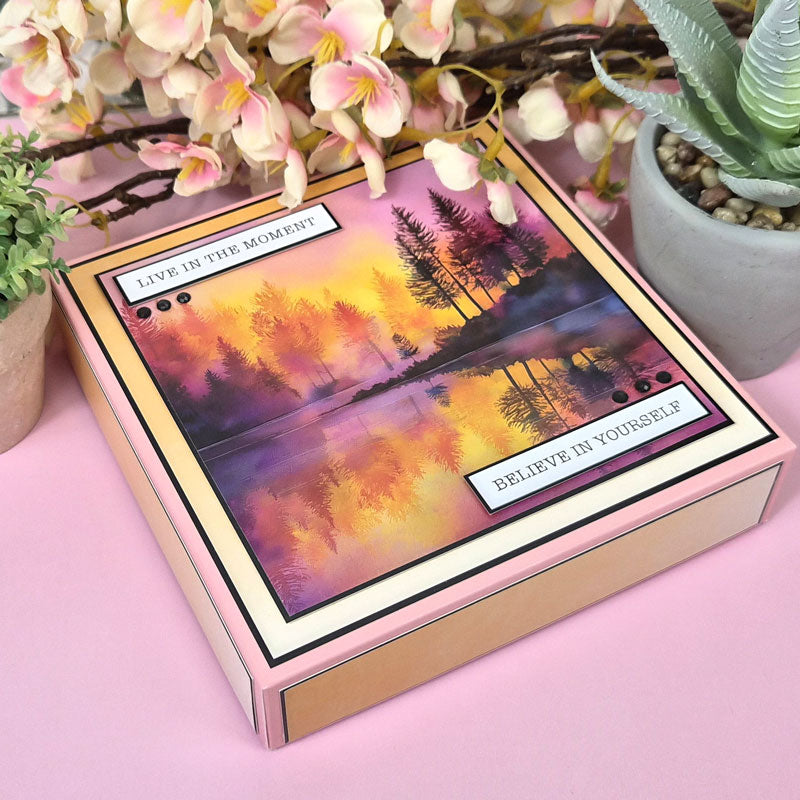The Square Little Book of Spectacular Scenery
