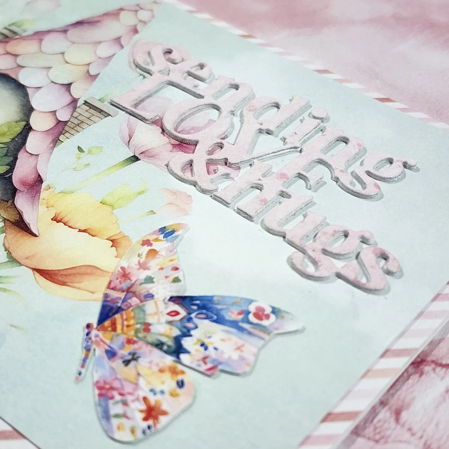 Sending Love & Hugs Metal Cutting Die 33861