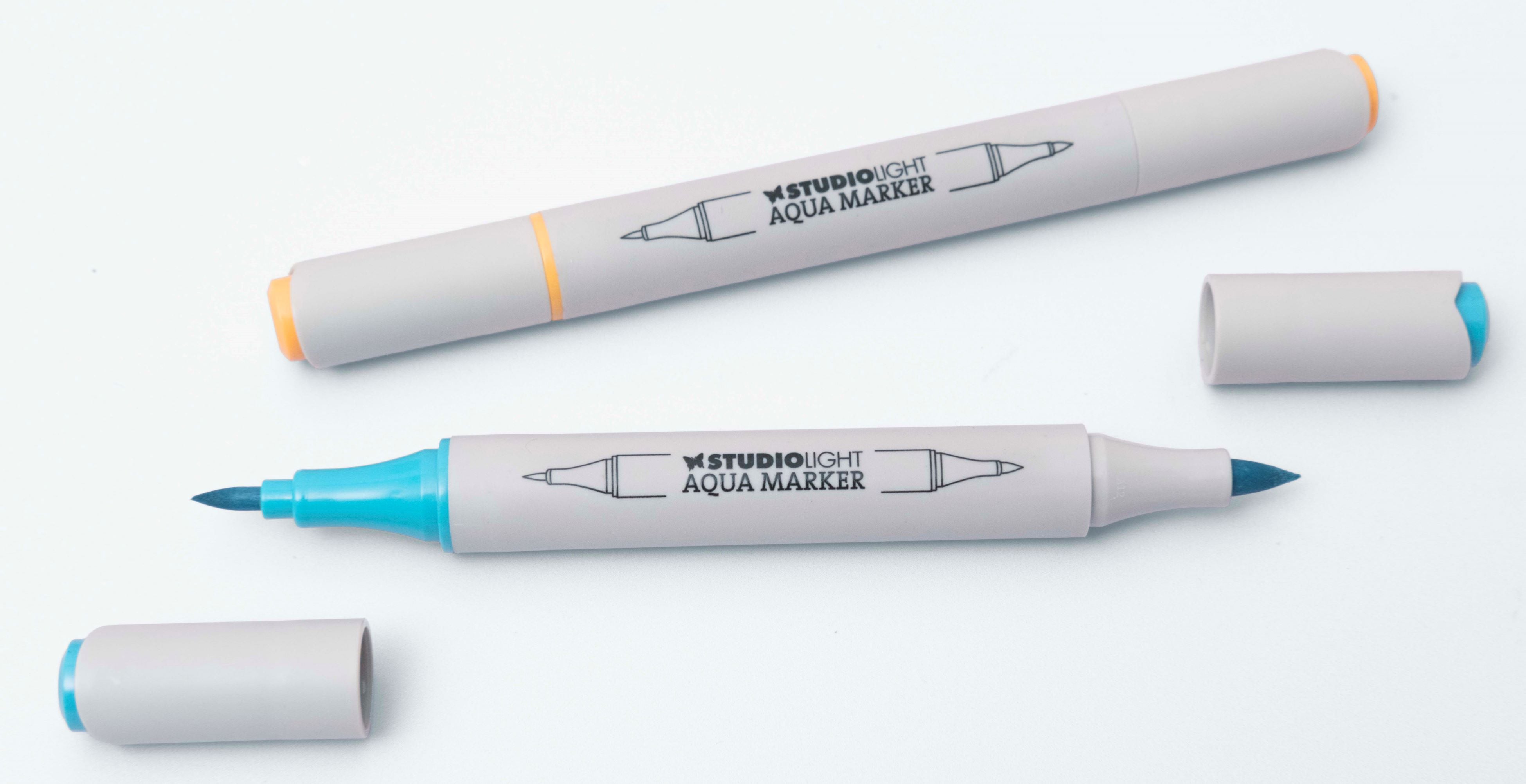Studio Light Aqua Markers
