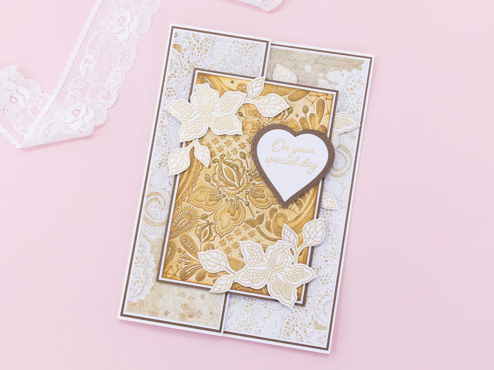 Sara Signature Antique Lace - Lace Panel 6" x 4" 3D Embossing Folder