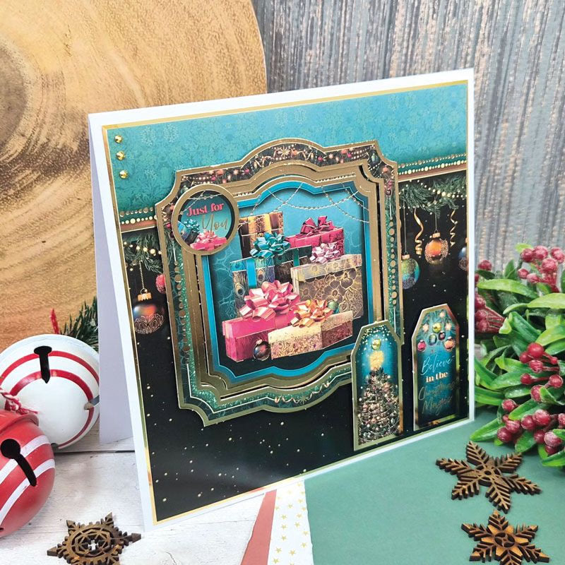 Deck the Halls Luxury Topper Set