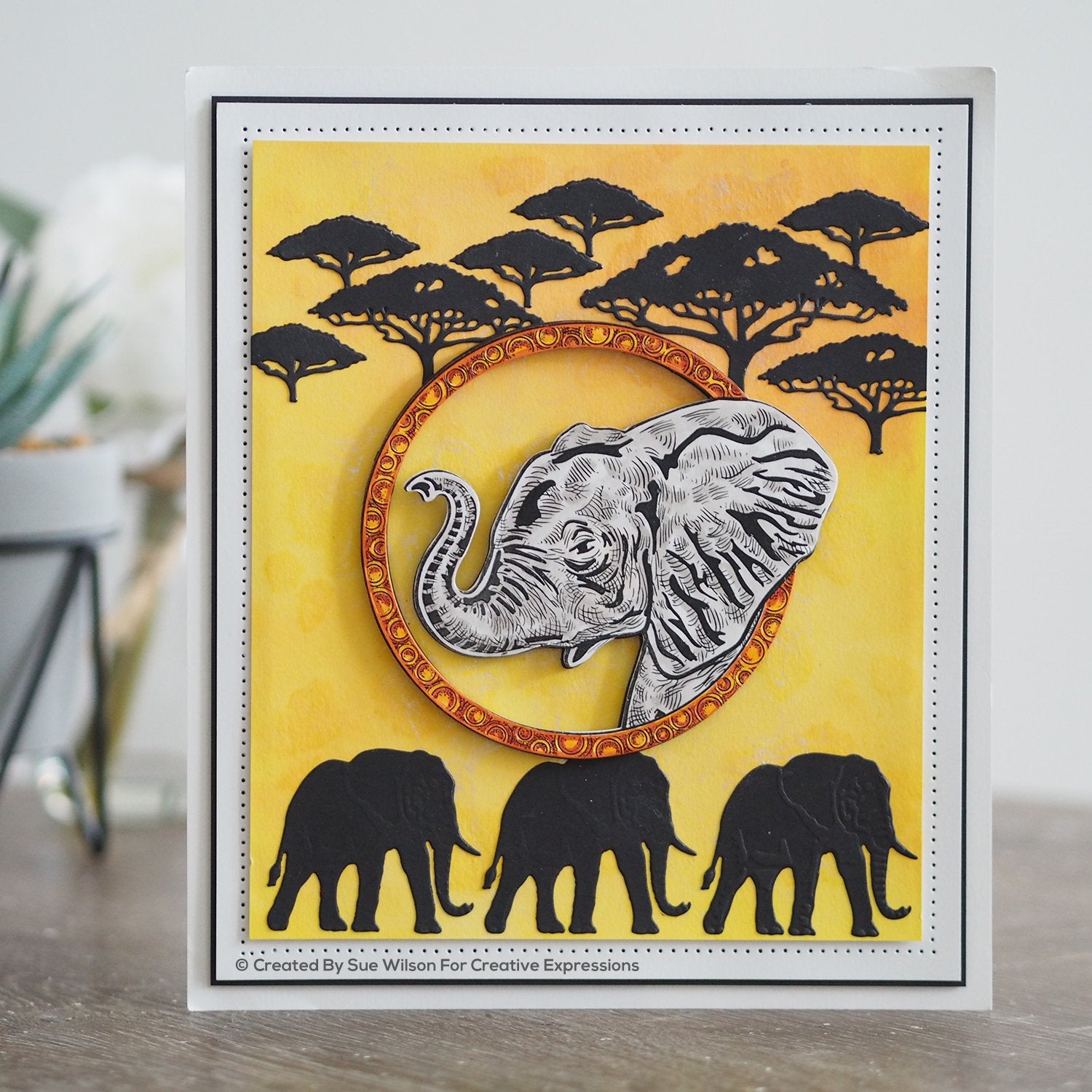 Sue Wilson Safari Collection Elephant Craft Die