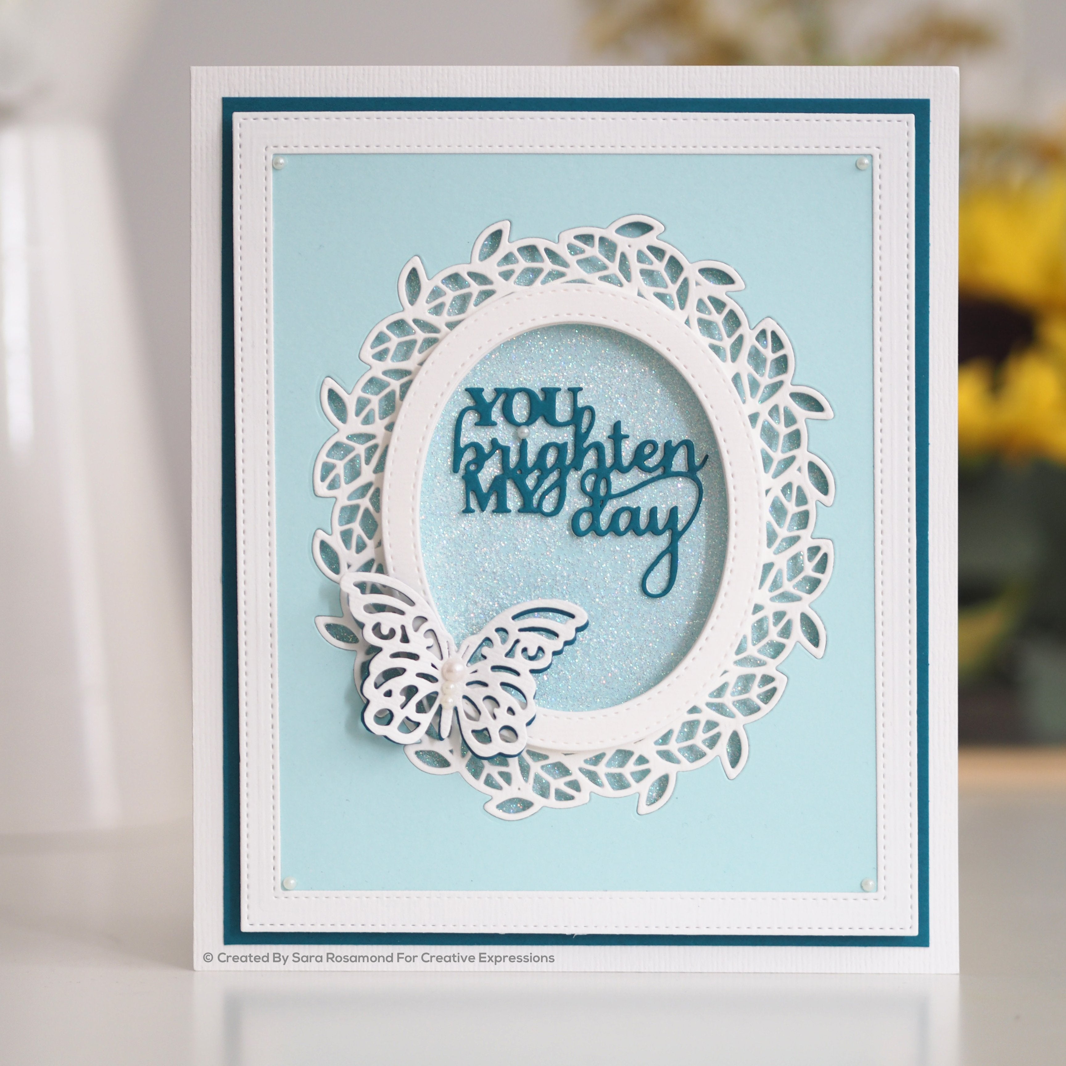 Sue Wilson Frames & Tags Leafy Oval Craft Die