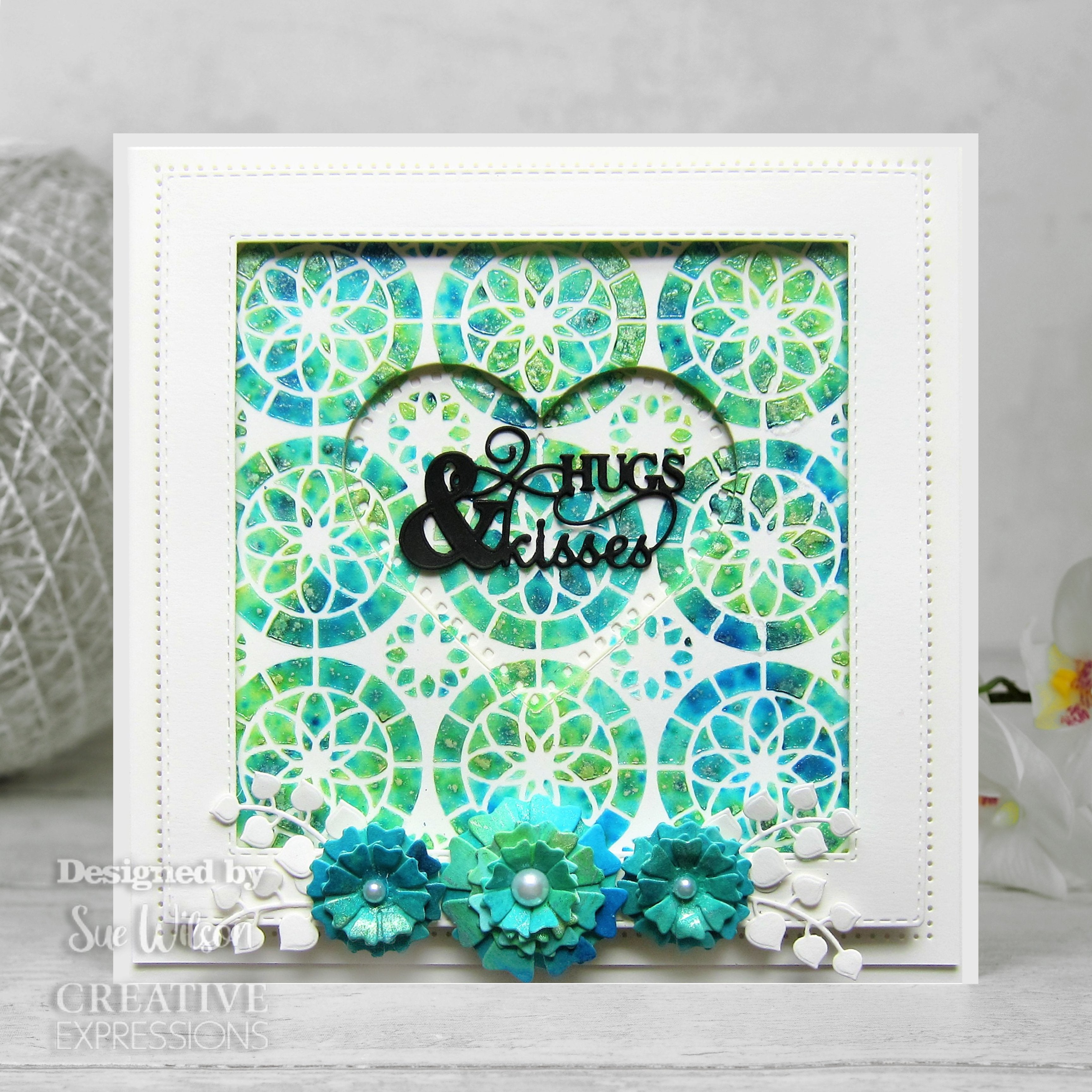 Creative Expressions Sue Wilson Mini Expressions Hugs & Kisses Craft Die