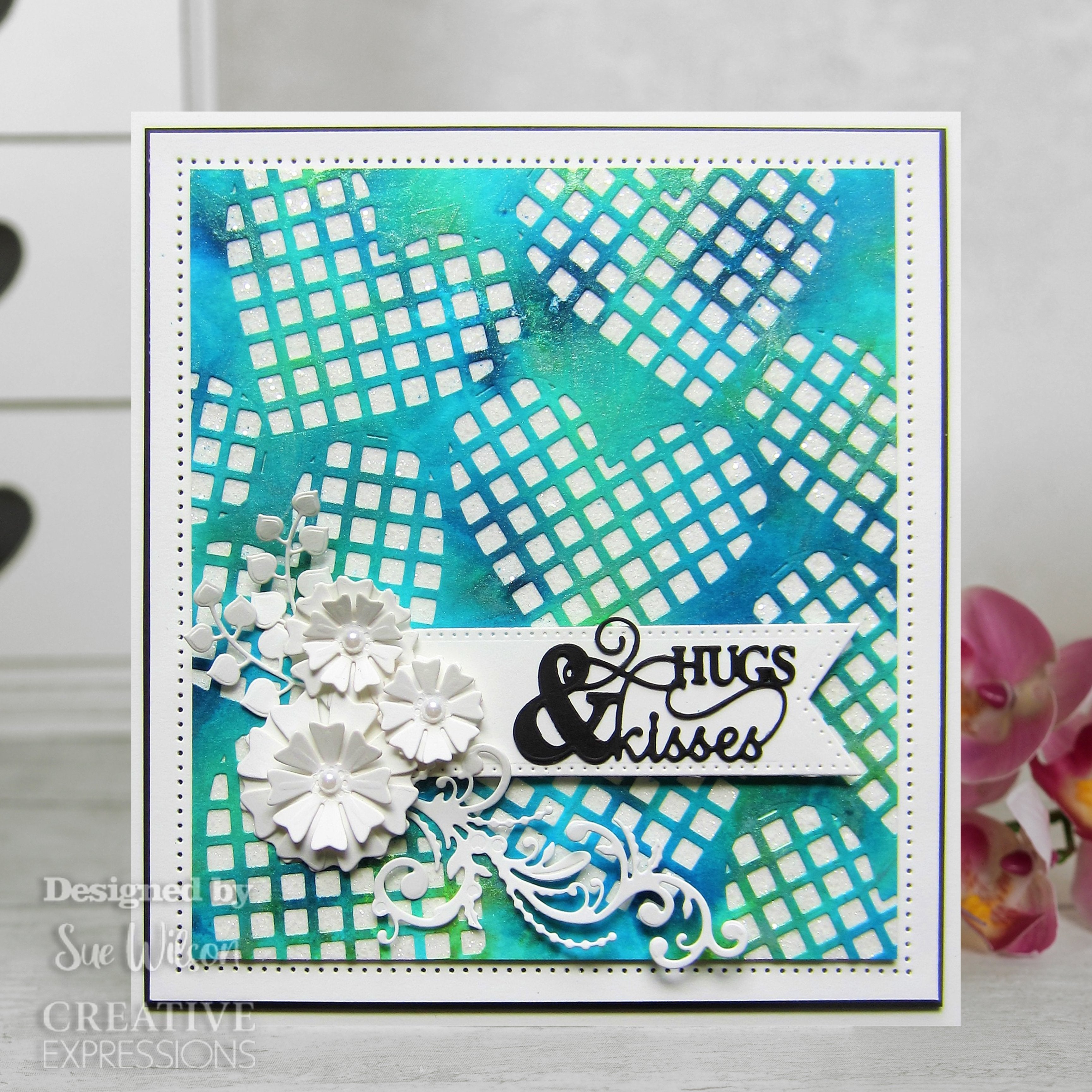 Creative Expressions Sue Wilson Mini Expressions Hugs & Kisses Craft Die