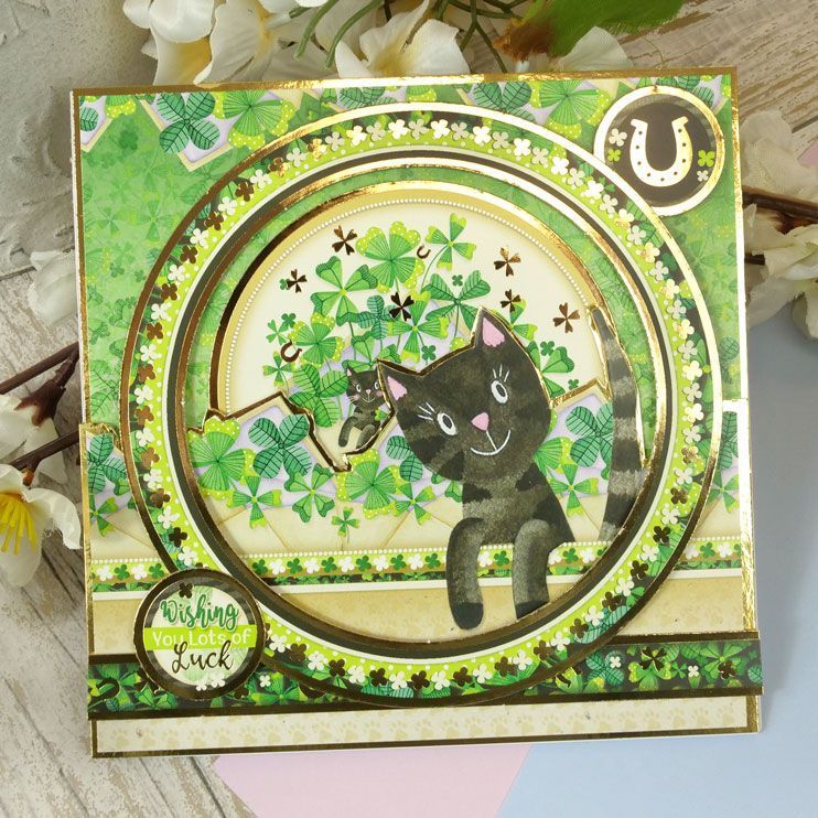 Feline Lucky! Luxury Topper Set